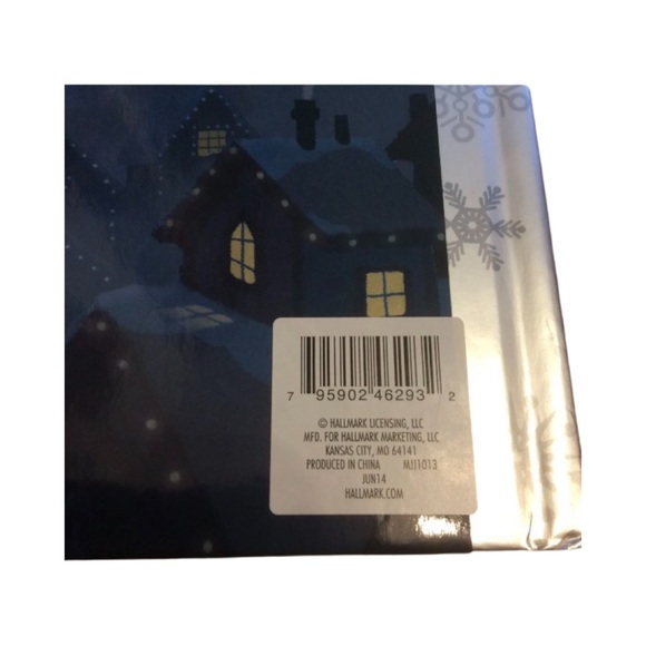 Hallmark Book Once Upon a Northpole Christmas - Picture 3 of 9